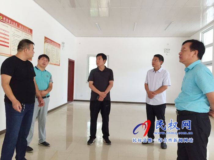縣委常委、宣傳部長(zhǎng)屠志遠(yuǎn)深入龍?zhí)伶?zhèn)王玉環(huán)村開(kāi)展“三五”基