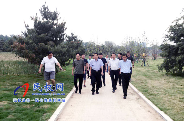 縣委書記姬脈常調(diào)研安瀾湖公園工程進展情況 縣委書記姬脈常調(diào)研安瀾湖公園工程進展情況