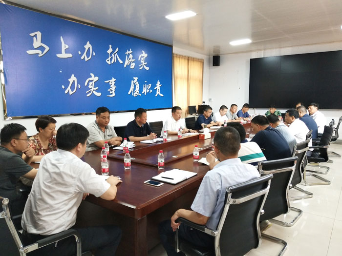 縣委常委、縣委辦公室主任孟亞松到野崗鎮(zhèn)組織開展脫貧攻堅幫扶單位一把手責