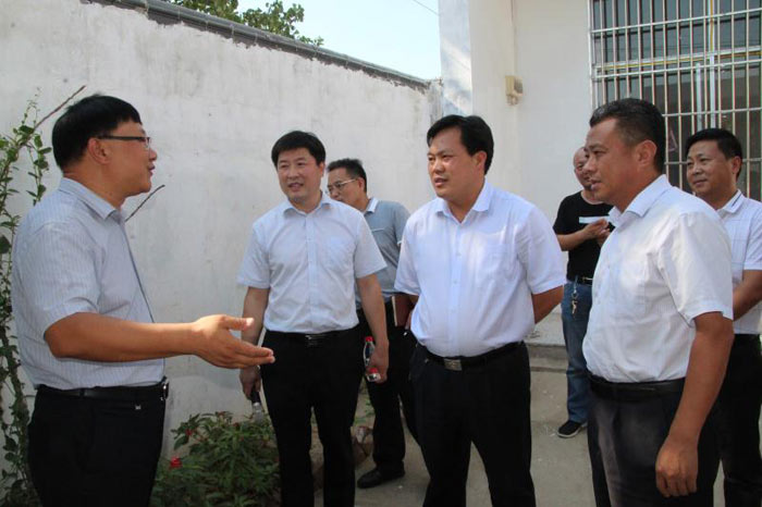全縣改廁工作現(xiàn)場會在花園鄉(xiāng)召開 全縣改廁工作現(xiàn)場會在花園鄉(xiāng)召開