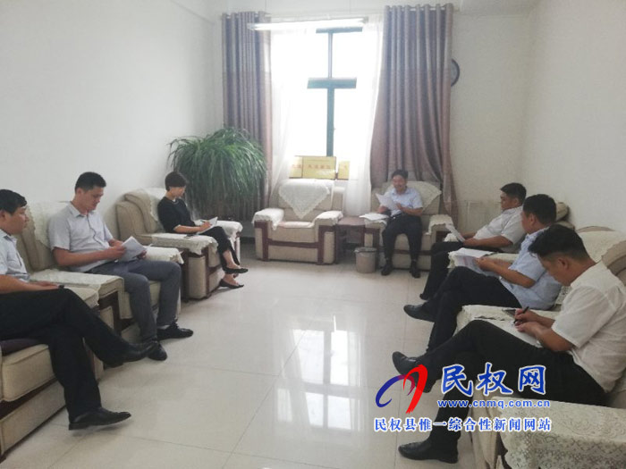 我縣各單位、各鄉(xiāng)鎮(zhèn)（街道辦）迅速傳達(dá)貫徹全縣全面提升脫貧攻堅(jiān)質(zhì)量決戰(zhàn)決
