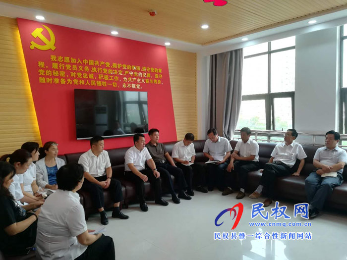 我縣各單位、各鄉(xiāng)鎮(zhèn)（街道辦）迅速傳達(dá)貫徹全縣全面提升脫貧攻堅(jiān)質(zhì)量決戰(zhàn)決