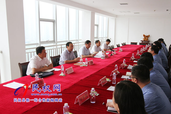 商丘市檢察院檢察長(zhǎng)王鳳翔來(lái)我縣檢察院督導(dǎo)掃黑除惡專項(xiàng)斗爭(zhēng)工作 商丘市檢察院檢察長(zhǎng)王鳳翔來(lái)我縣檢察院督導(dǎo)掃黑除惡專項(xiàng)斗爭(zhēng)工作