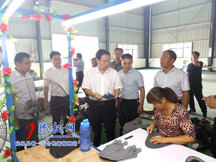 縣委書記姬脈常調(diào)研社會(huì)扶貧工作 縣委書記姬脈常調(diào)研社會(huì)扶貧工作