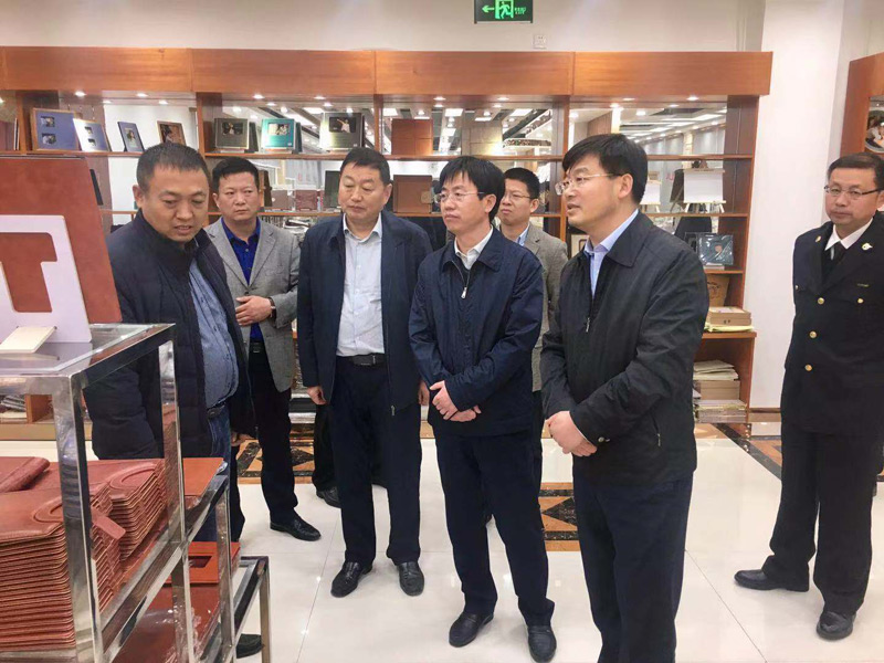 縣委副書記、縣長張團結(jié)帶隊赴豫發(fā)集團開展招商活動