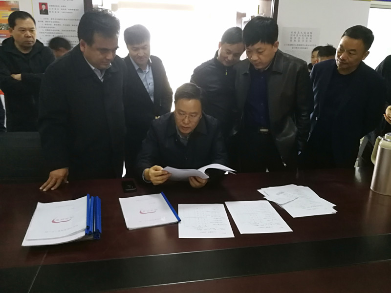 縣委書記姬脈常到部分鄉(xiāng)鎮(zhèn)督導脫貧攻堅自評工作 縣委書記姬脈常到部分鄉(xiāng)鎮(zhèn)督導脫貧攻堅自評工作