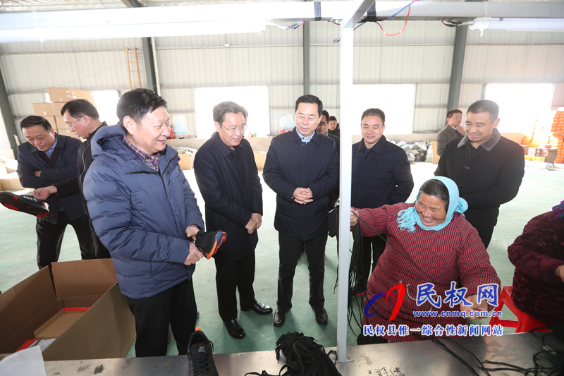 商丘市衛(wèi)生計(jì)生委主任張樹(shù)仁一行到我縣調(diào)研指導(dǎo)脫貧攻堅(jiān)工作 商丘市衛(wèi)生計(jì)生委主任張樹(shù)仁一行到我縣調(diào)研指導(dǎo)脫貧攻堅(jiān)工作