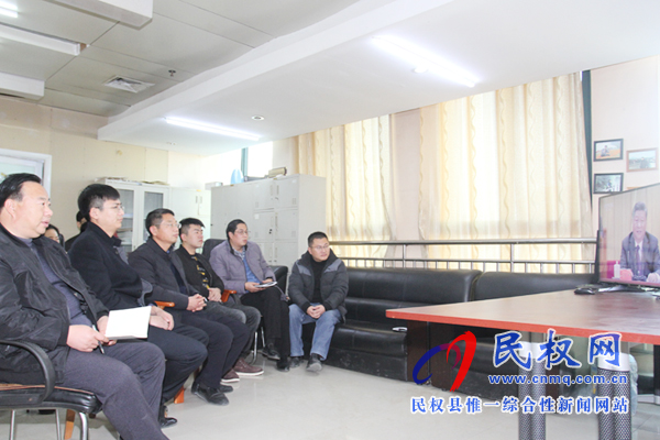 我縣各鄉(xiāng)鎮(zhèn)（街道辦）、縣直各單位認(rèn)真組織全體干部集中收聽收看慶祝改革開放40周年大會