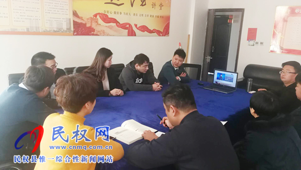 我縣各鄉(xiāng)鎮(zhèn)（街道辦）、縣直各單位認(rèn)真組織全體干部集中收聽收看慶祝改革開放40周年大會