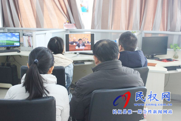 我縣各鄉(xiāng)鎮(zhèn)（街道辦）、縣直各單位認(rèn)真組織全體干部集中收聽收看慶祝改革開放40周年大會