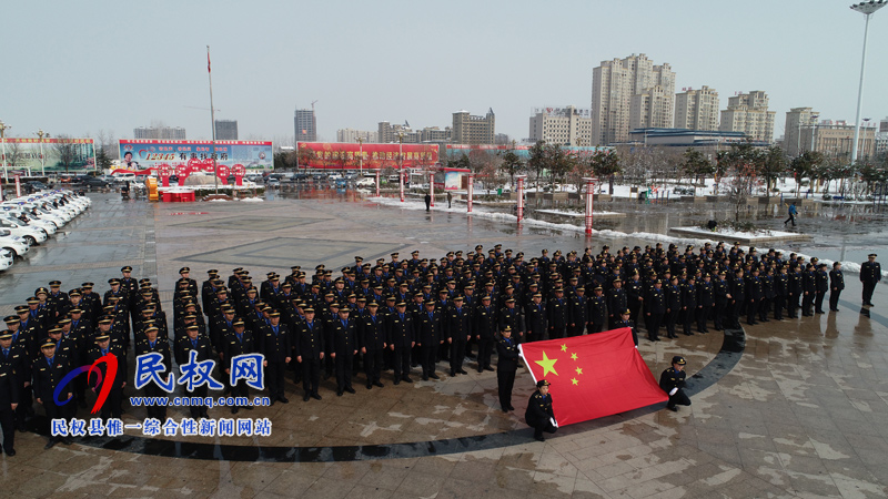 城管執(zhí)法局:過新年 穿新衣 展新顏 城管執(zhí)法局:過新年 穿新衣 展新顏