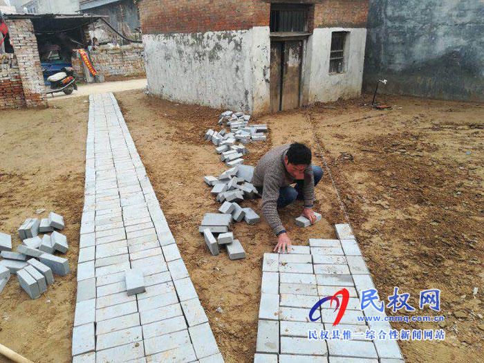 孫六鎮(zhèn):凝聚社會(huì)合力實(shí)現(xiàn)貧困戶“三不沾泥” 孫六鎮(zhèn):凝聚社會(huì)合力實(shí)現(xiàn)貧困戶“三不沾泥”