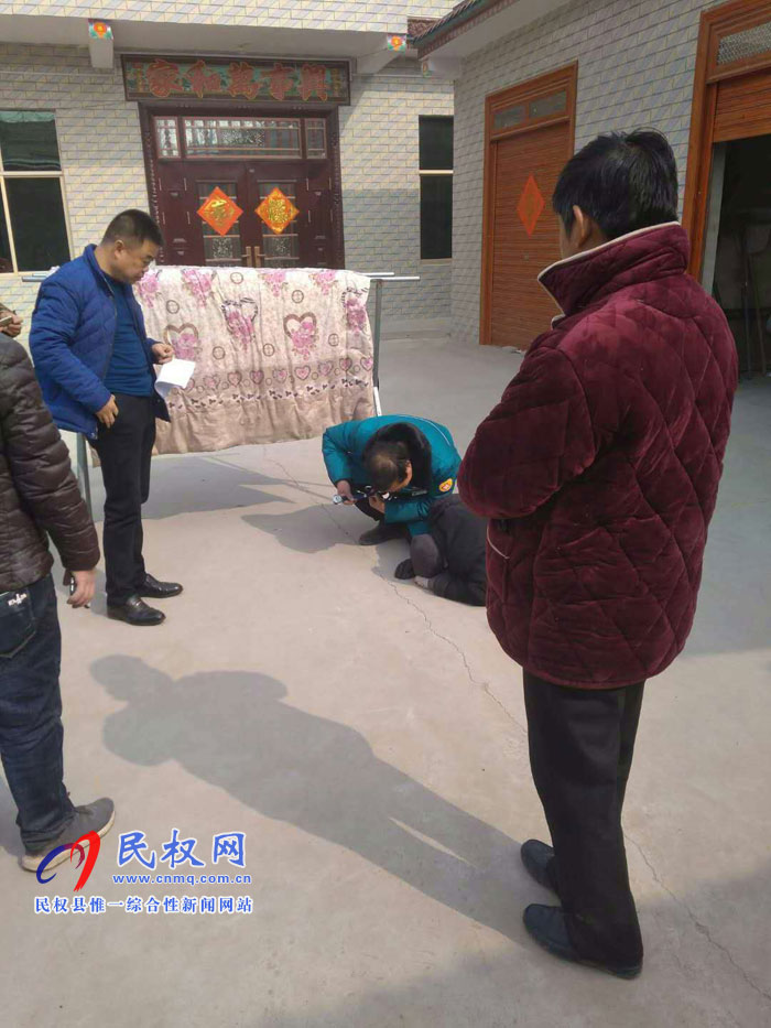 孫六鎮(zhèn)：八旬老人院內(nèi)暈倒，幫扶干部熱心救助
