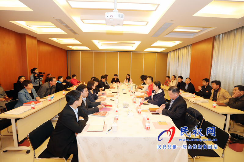 縣委副書記、縣長張團(tuán)結(jié)到天明民權(quán)葡萄酒有限公司調(diào)研