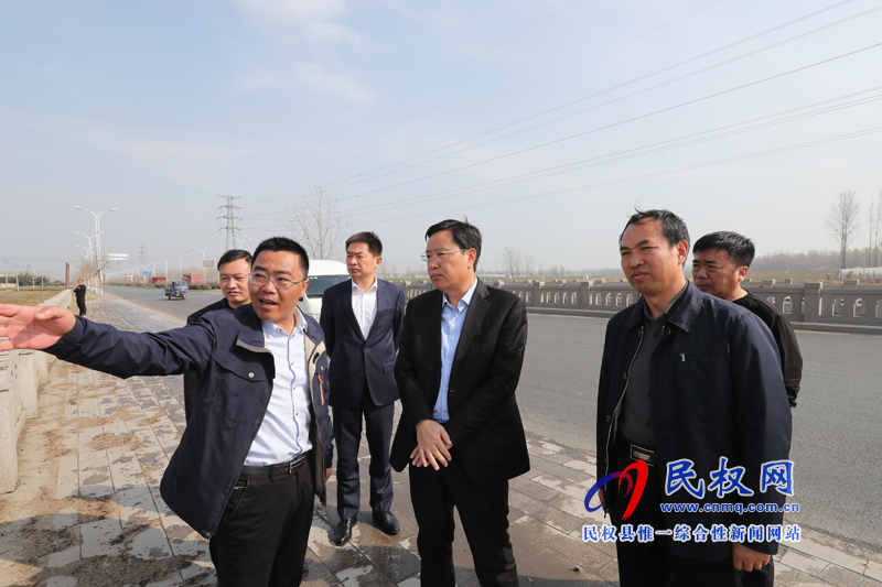 縣委書記姬脈常調(diào)研指導生態(tài)綠化系列工程建設工作 縣委書記姬脈常調(diào)研指導生態(tài)綠化系列工程建設工作