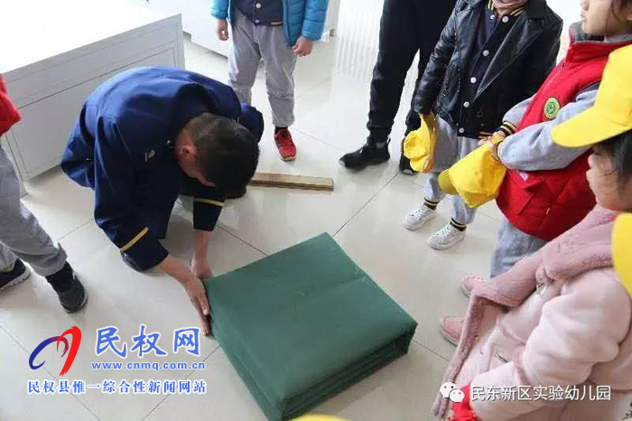 民東新區(qū)實驗幼兒園社會實踐活動——走進軍營，感悟軍魂