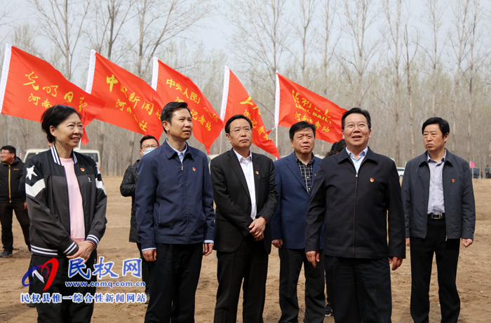 共植媒體林 同迎故道春——省委常委、宣傳部長江凌蒞民植新綠、造“媒林”