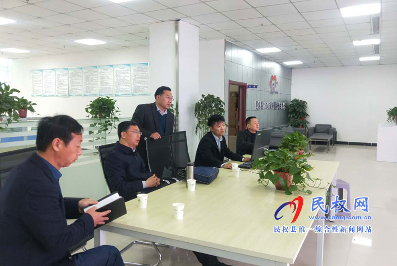 縣委常委、紀委書記、縣監(jiān)察委主任張亞光到12345政府服務(wù)熱線辦公室檢查熱線工作