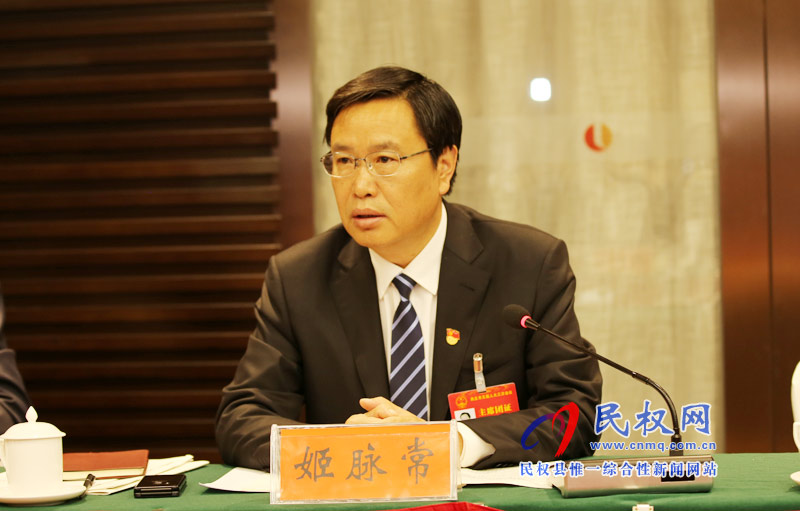 市政協(xié)主席曾昭寶參加民權(quán)代表團(tuán)審議市政府工作報(bào)告和計(jì)劃、財(cái)政工作報(bào)告