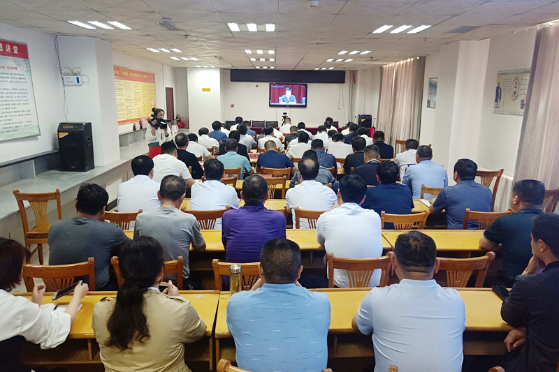 我縣組織收聽收看全省污染防治攻堅調(diào)度推進暨環(huán)境違法違規(guī)問題現(xiàn)場核查專項行動動員電視電話會 我縣組織收聽收看全省污染防治攻堅調(diào)度推進暨環(huán)境違法違規(guī)問題現(xiàn)場核查專項行動動員電視電話會