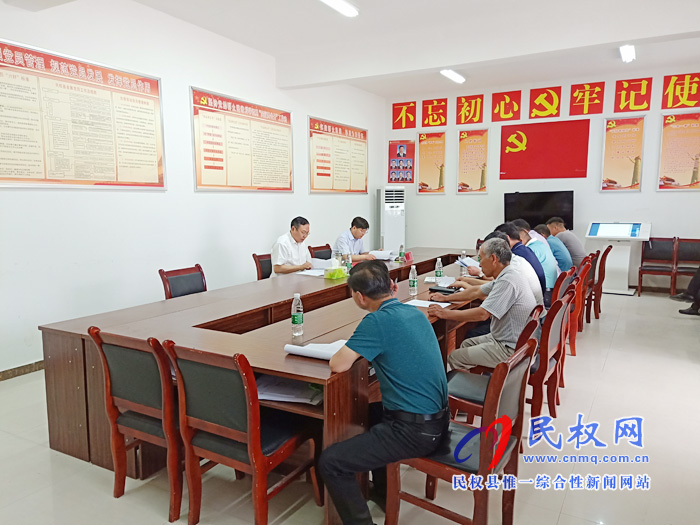 市委常委、常務副市長吳祖明到我縣龍?zhí)伶?zhèn)邢莊村開展“三?五”基層工作日活動