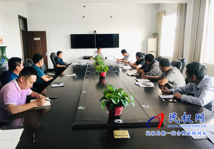 我縣各單位、各鄉(xiāng)鎮(zhèn)（街道辦）迅速傳達(dá)貫徹全縣黨務(wù)工作會(huì)議精神