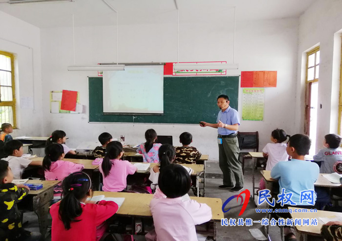 北關(guān)鎮(zhèn)官莊小學(xué)農(nóng)村教育的堅守者 北關(guān)鎮(zhèn)官莊小學(xué)農(nóng)村教育的堅守者