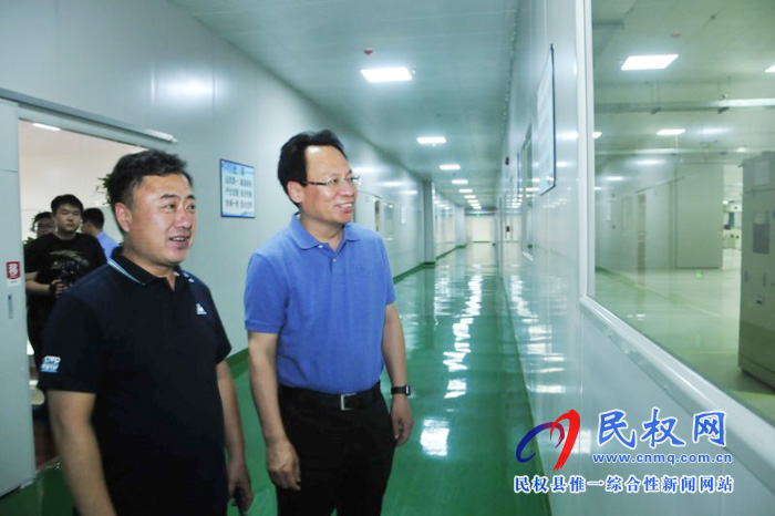 縣委常委、常務(wù)副縣長李啟峰深入企業(yè)檢查安全生產(chǎn)工作