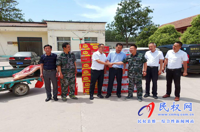 民權(quán)縣住建局慰問(wèn)“三夏”防火一線工作人員 民權(quán)縣住建局慰問(wèn)“三夏”防火一線工作人員