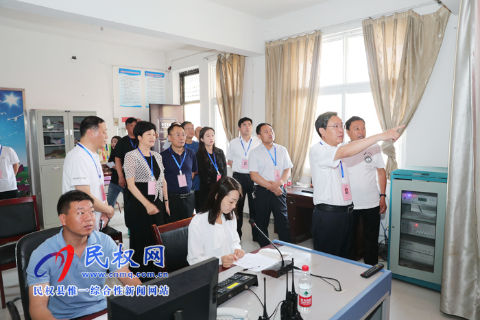 市人大常委會副主任、縣委書記姬脈常帶隊(duì)巡視高考工作