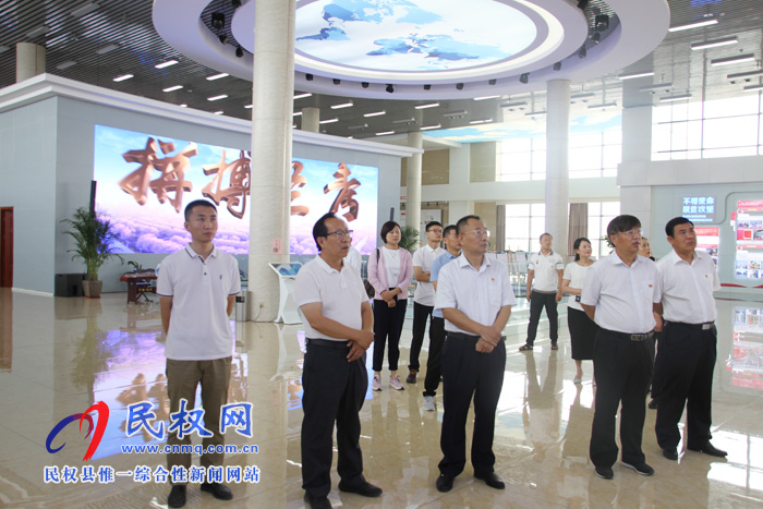 縣政協(xié)赴蘭考開展“不忘初心 牢記使命”主題教育活動 縣政協(xié)赴蘭考開展“不忘初心 牢記使命”主題教育活動