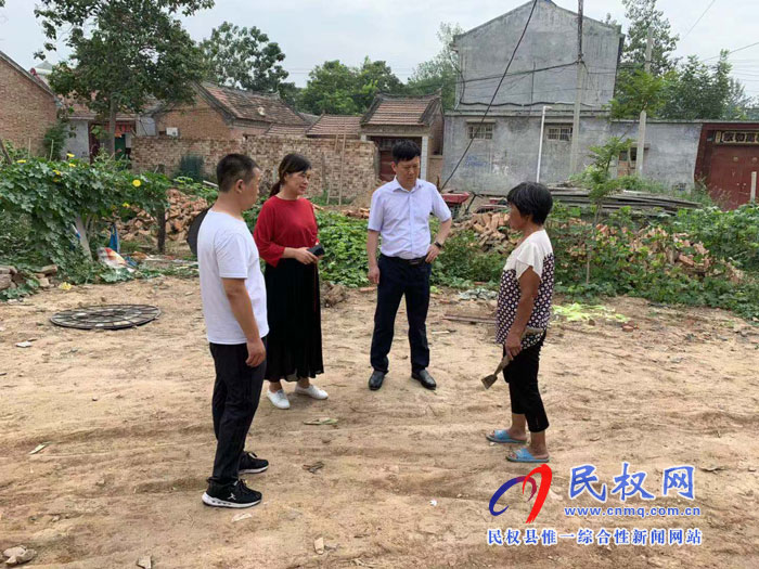 縣人防工程維護中心開展結對幫扶戶全覆蓋走訪活動 縣人防工程維護中心開展結對幫扶戶全覆蓋走訪活動