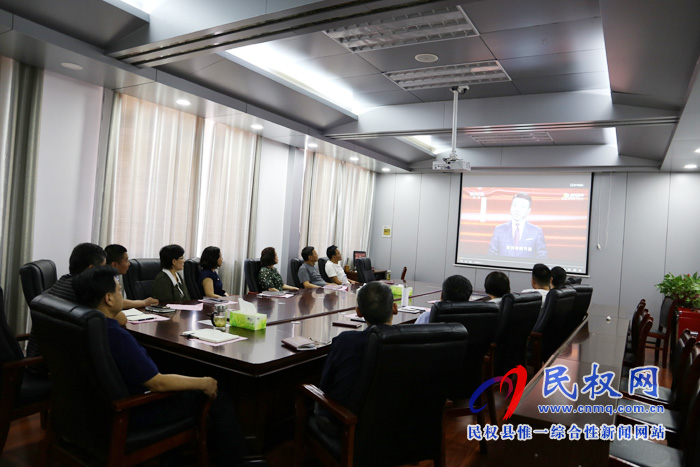 縣人大機(jī)關(guān)開展“學(xué)道德模范”道德講堂活動 縣人大機(jī)關(guān)開展“學(xué)道德模范”道德講堂活動