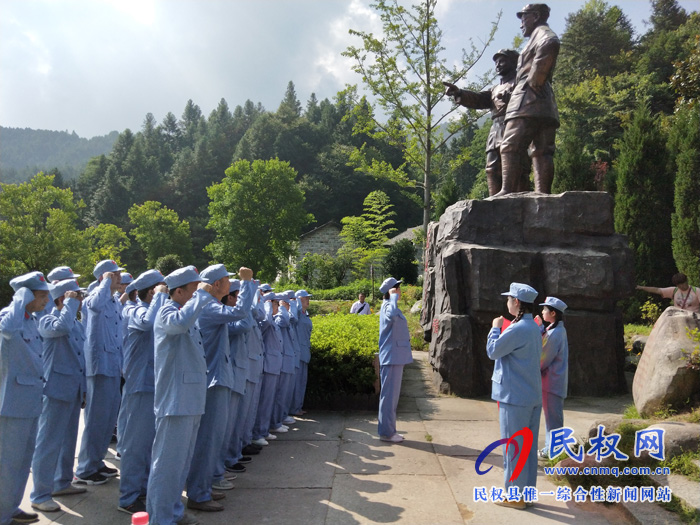 民權(quán)高新區(qū)組織非公企業(yè)開展“不忘初心，牢記使命”紅色主題教育實(shí)踐活動(dòng)