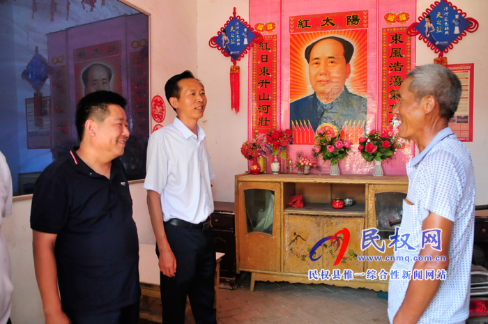 縣委常委、副縣長(zhǎng)信木祥“八一”前夕走訪慰問(wèn)復(fù)退、復(fù)員軍人