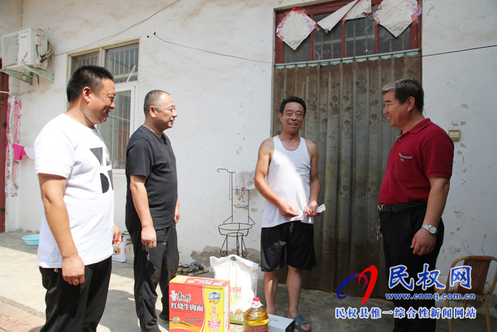 自然資源局開展“八一”走訪慰問活動(dòng) 自然資源局開展“八一”走訪慰問活動(dòng)