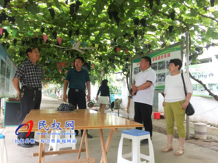 市農(nóng)業(yè)農(nóng)村局領(lǐng)導(dǎo)蒞民調(diào)研農(nóng)業(yè)技術(shù)推廣區(qū)域站運(yùn)行及新型經(jīng)營主體發(fā)展情況 市農(nóng)業(yè)農(nóng)村局領(lǐng)導(dǎo)蒞民調(diào)研農(nóng)業(yè)技術(shù)推廣區(qū)域站運(yùn)行及新型經(jīng)營主體發(fā)展情況