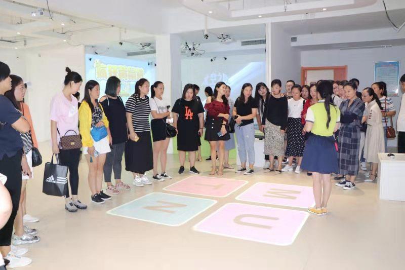 民權(quán)縣幼兒園開展教職工暑期培訓(xùn)活動 民權(quán)縣幼兒園開展教職工暑期培訓(xùn)活動
