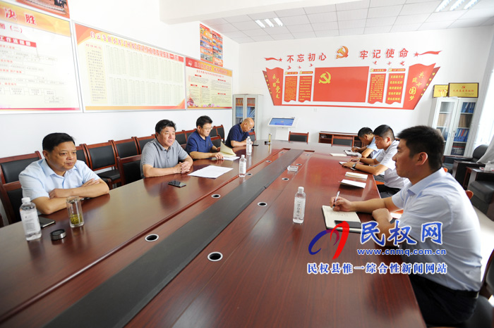 市人大常委會副主任、市總工會主席劉沛到民權縣白云寺鎮(zhèn)小渾子村開展“三·五”基層工作日活動