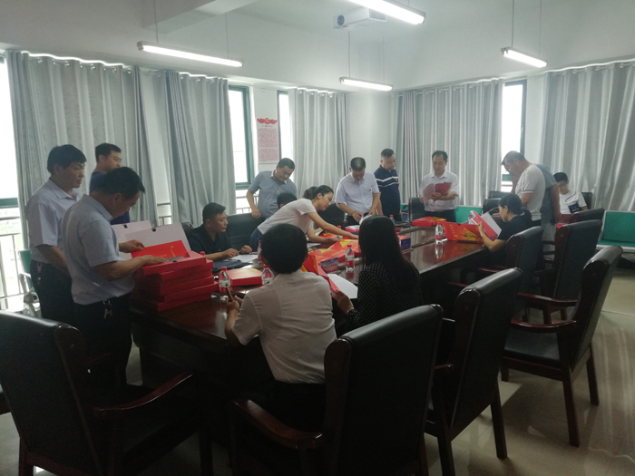 縣規(guī)劃中心積極迎接2019年上半年機關(guān)黨建“逐支部觀摩、整機關(guān)提升”評比活動