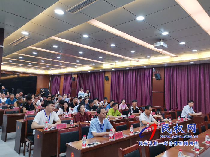 河南民權(quán)黃河故道國家濕地公園“青頭潛鴨重要繁殖地”新聞發(fā)布會今日舉行 河南民權(quán)黃河故道國家濕地公園“青頭潛鴨重要繁殖地”新聞發(fā)布會今日舉行