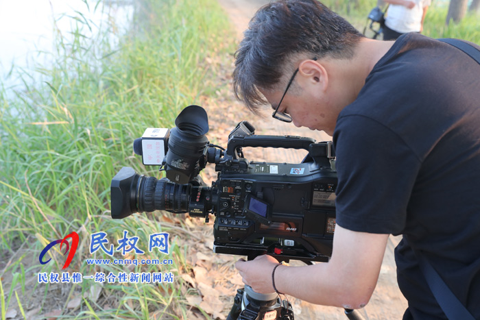 河南民權(quán)黃河故道國家濕地公園“青頭潛鴨重要繁殖地”新聞發(fā)布會今日舉行 河南民權(quán)黃河故道國家濕地公園“青頭潛鴨重要繁殖地”新聞發(fā)布會今日舉行