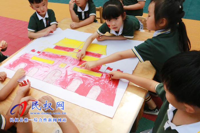 民東新區(qū)實(shí)驗(yàn)幼兒園舉行“迎國慶 愛祖國”繪畫主題活動(dòng) 民東新區(qū)實(shí)驗(yàn)幼兒園舉行“迎國慶 愛祖國”繪畫主題活動(dòng)