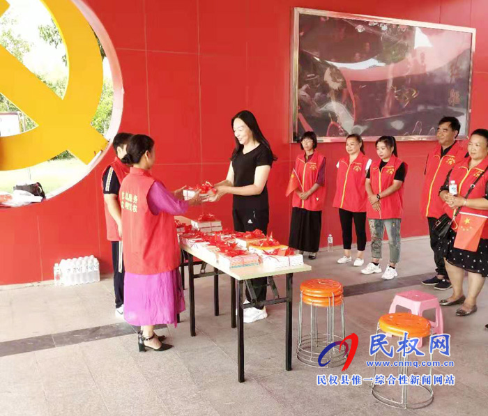 民權(quán)縣“最美讀書(shū)聲”走進(jìn)志愿者協(xié)會(huì) 民權(quán)縣“最美讀書(shū)聲”走進(jìn)志愿者協(xié)會(huì)