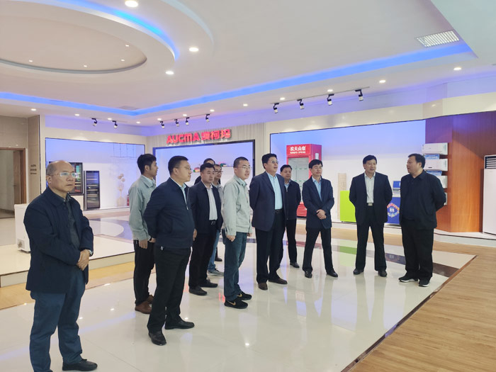 市人大常委會(huì)蒞民調(diào)研現(xiàn)代化產(chǎn)業(yè)體系建設(shè) 市人大常委會(huì)蒞民調(diào)研現(xiàn)代化產(chǎn)業(yè)體系建設(shè)