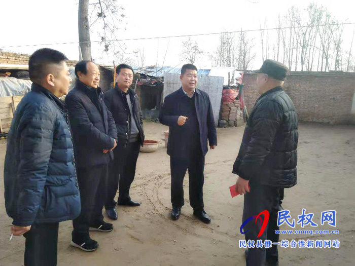 副縣長張士彬、縣總工會主席瞿志君到白云寺鎮(zhèn)開展慰問活動