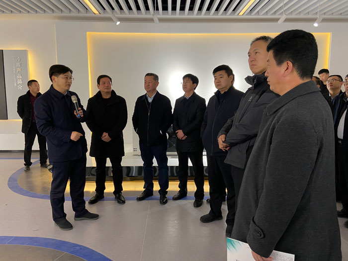 商丘市金融機(jī)構(gòu)負(fù)責(zé)人走進(jìn)民權(quán)高新區(qū)座談會(huì)召開(kāi) 商丘市金融機(jī)構(gòu)負(fù)責(zé)人走進(jìn)民權(quán)高新區(qū)座談會(huì)召開(kāi)