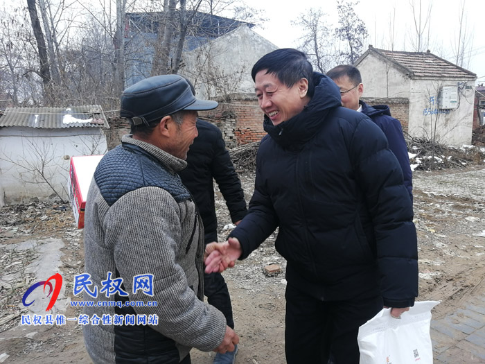 縣委常委、副縣長房季走訪慰問貧困戶