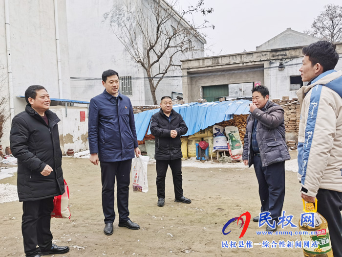 愛(ài)暖寒冬 愛(ài)心企業(yè)為貧困家庭送溫暖 愛(ài)暖寒冬 愛(ài)心企業(yè)為貧困家庭送溫暖
