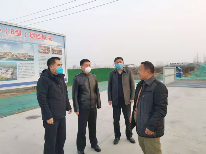 縣委常委、副縣長(zhǎng)房季到民權(quán)保稅物流中心建筑工地督導(dǎo)新型冠狀病毒防控工作